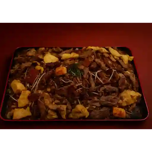 Porción de arroz chino oriental 3 carnes