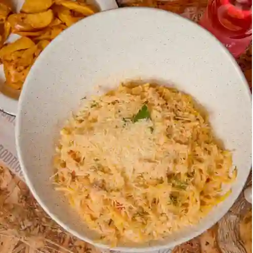 Pasta con Pollo