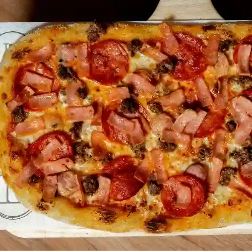 Meat Lovers Mediana (6 Porciones)