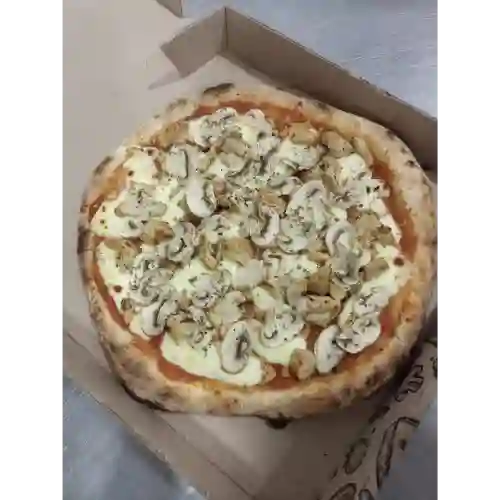 Pizza Pollo Champiñón