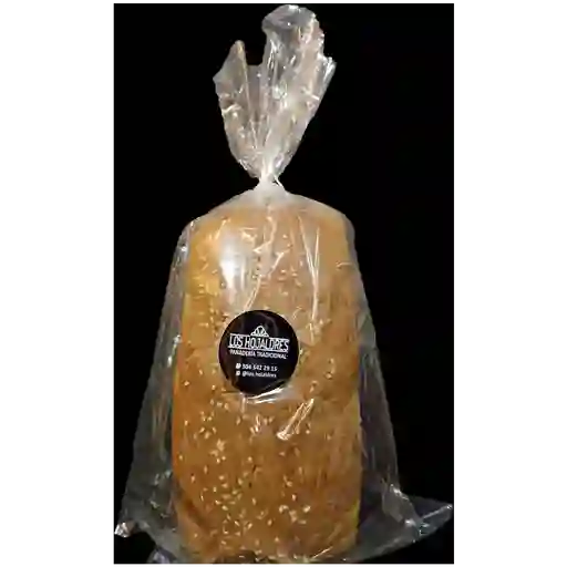 Pan integral de nueces y pasas