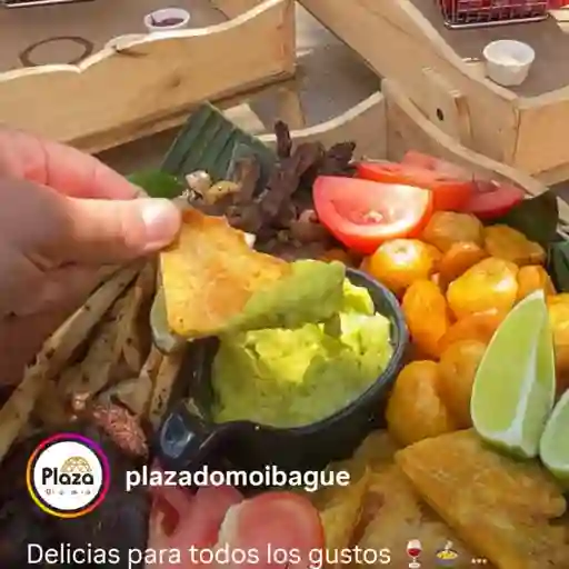 Picada plaza domo