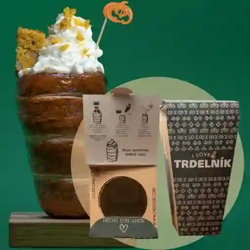 Trdelník pumpkin cake