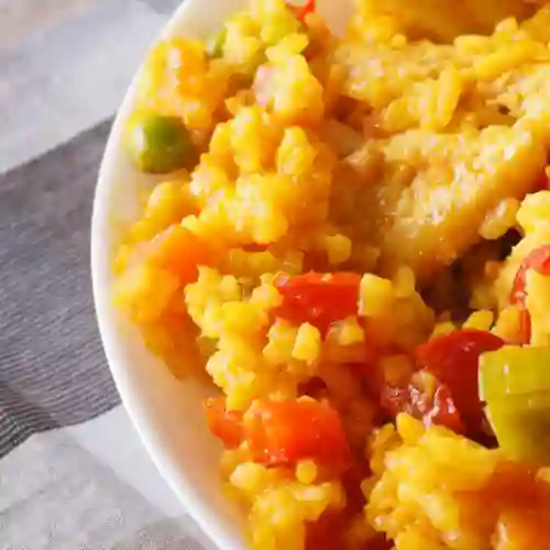 Almuerzo con arroz mixto