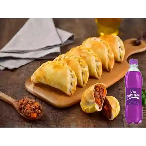 Combo Empanada de Carne y Queso + Postobon Uva 400 ml