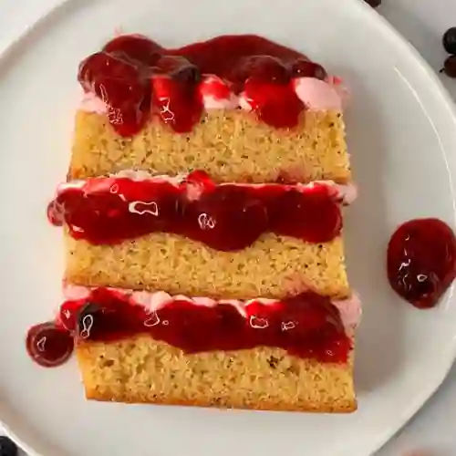 Torta de Naranja-amapola y Frutos Rojos