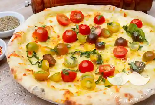 Pizza Insalata Clásica