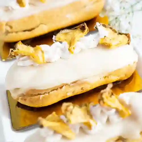 ÉClair de Piña Colada X Unidad