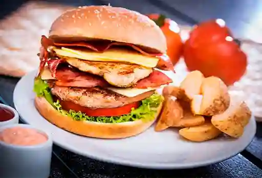 Minera Doble de Pollo con Papas de la Ca