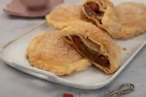 Pastel gloria (arequipe y guayaba)