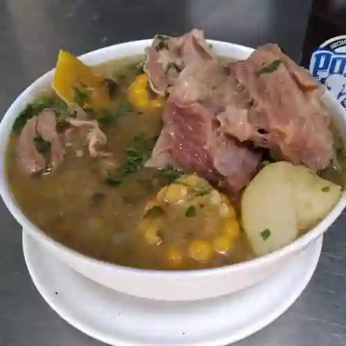 Sancocho de Rabo y Arroz Blanco