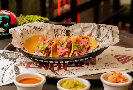 Tacos de cochinita pibil