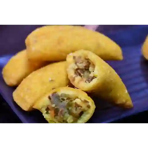 Empanada Maíz Carne Xl