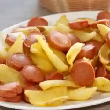 Salchipapas