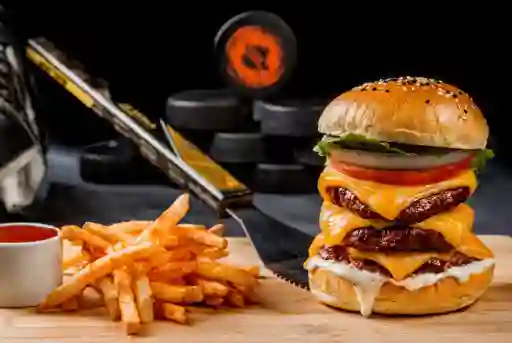 Hat Trick Cheeseburger
