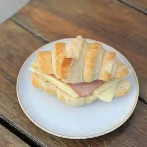 Croissant de Jamón y Queso