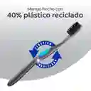 Cepillo de Dientes Suave Colgate 360 Carbon x 2und