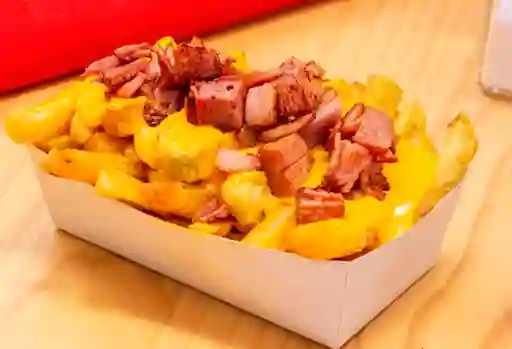 Papas Cheddar con Tocineta