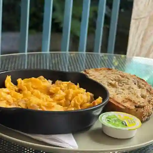 Cacerola huevos y tocineta