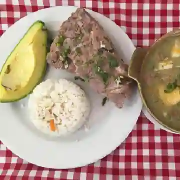 Cuchuco con espinazo