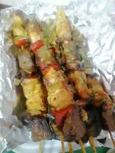 Brochetas Mixtas