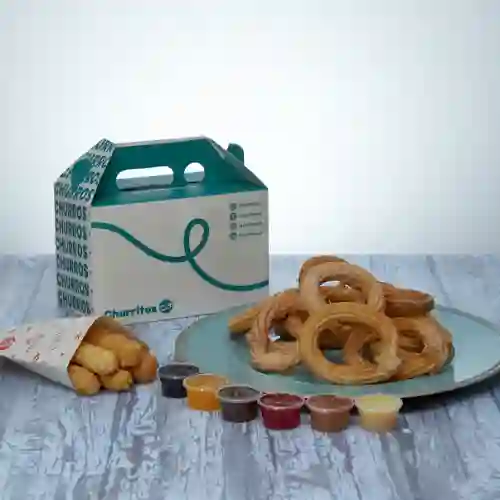 Combo caja familiar x16 + 5 dedos queso