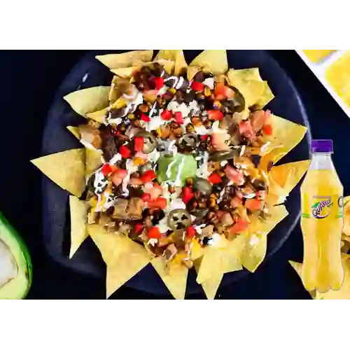 Combo Nachos con Dos Proteinas + Quatro Original 400ML