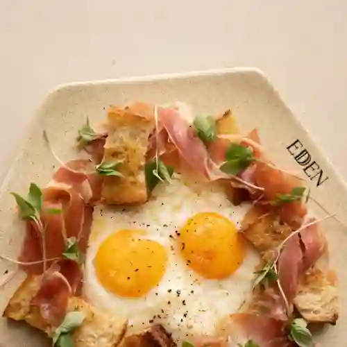 Huevos con Jamón Serrano
