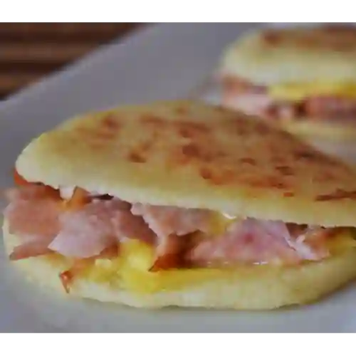 Arepa Jamón y Queso