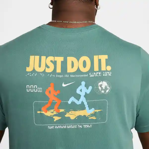 Nike Camiseta M Df Tee Iykyk Run Su24 2 Hombre Verde Talla M