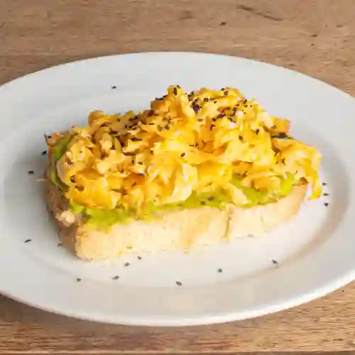 Tosta de Guacamole y Huevo