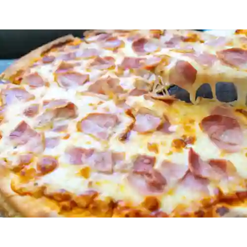 Pizza Clásica Familiar