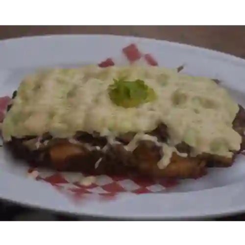 Patacón con Pollo