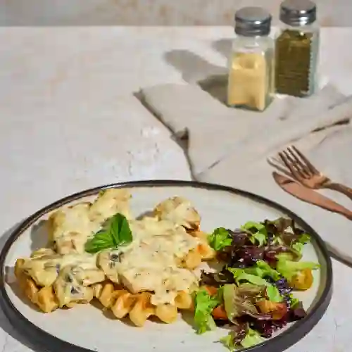 Waffle Pollo & Champiñones