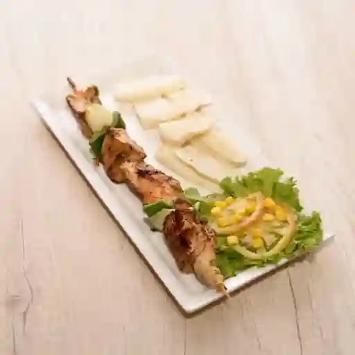 Chuzo Pollo Carne en Palito