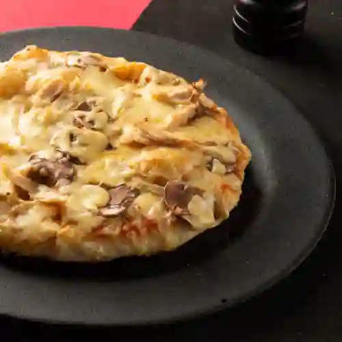 Pizza de Pollo y Champiñón