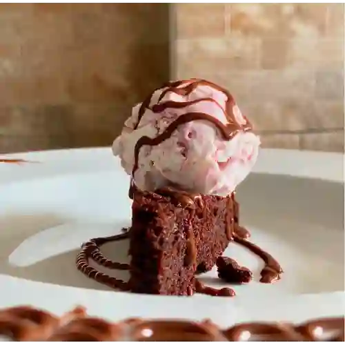 Torta de Chocolate con Helado