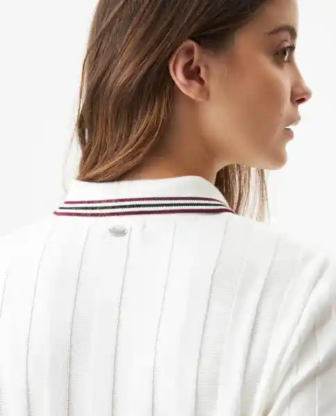 Polo Racing Femenino Crudo Porcelana Claro Talla S Chevignon