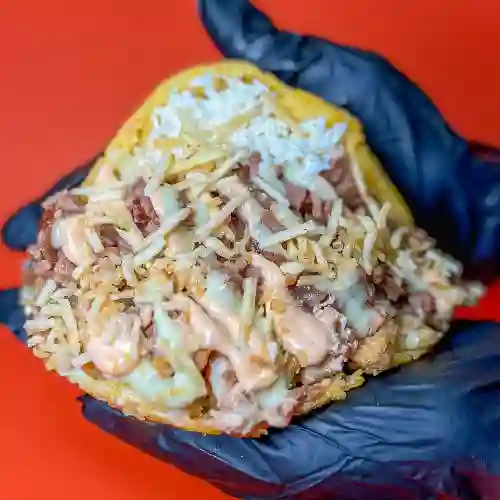 Arepa Pollo Tocineta