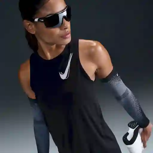 Nike Camiseta Manga Sisa Para Correr de Mujer Negro Talla XS