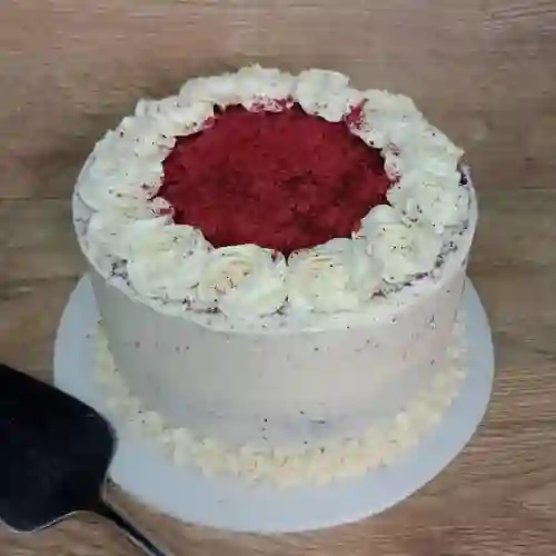 Torta Red Velvet (12 Porciones) 1200G