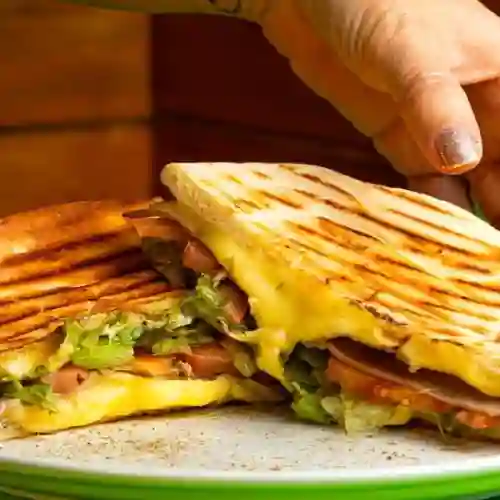 Sándwich Roast Beef Mediano