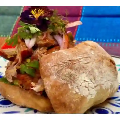 Torta de Cochinita Pibil