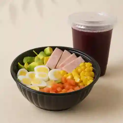 Combo: Ensalada Del Día + Bebida