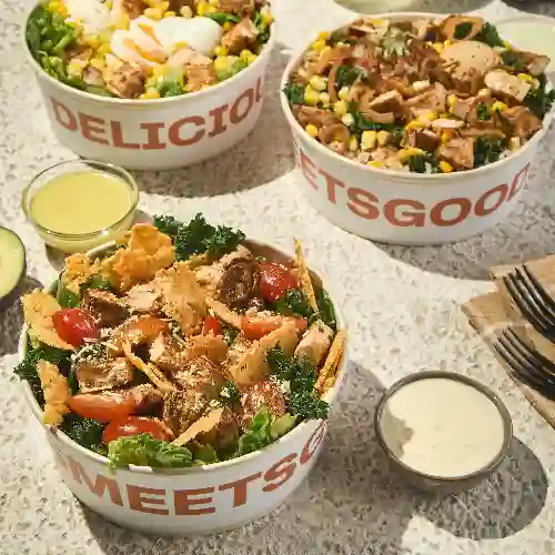 Arma Tu Bowl Grande + Falafel