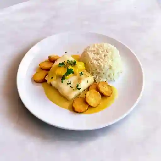 Filete De Pescado En Salsa Caribena