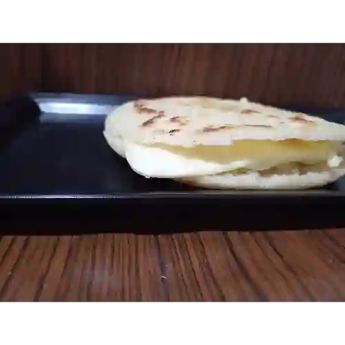 Arepa Rellena de Queso Mozzarela