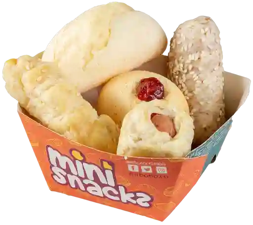 3 Mini Snacks y 3 Jugo de Corozo