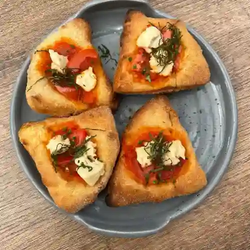 Pizza Fritta 4 Estaciones