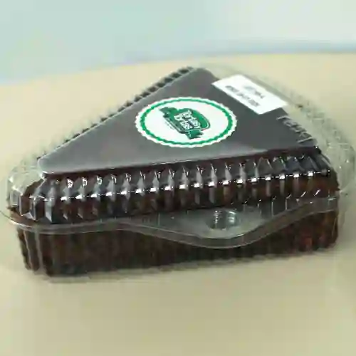 Porción de Torta Envinada